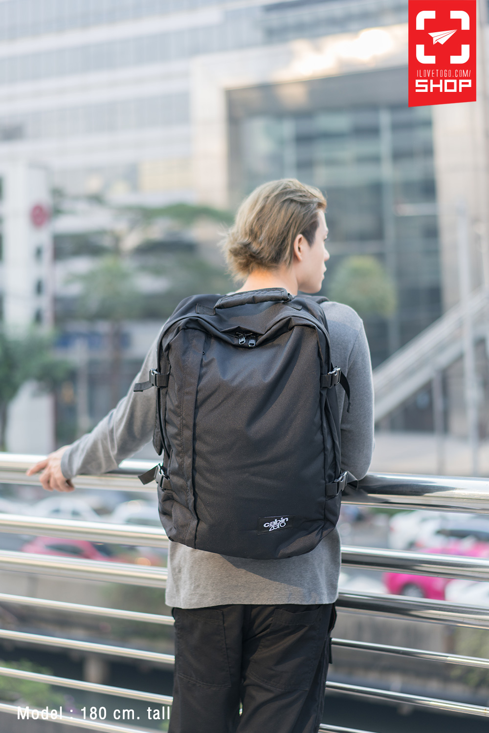 CabinZero Classic Black 44L